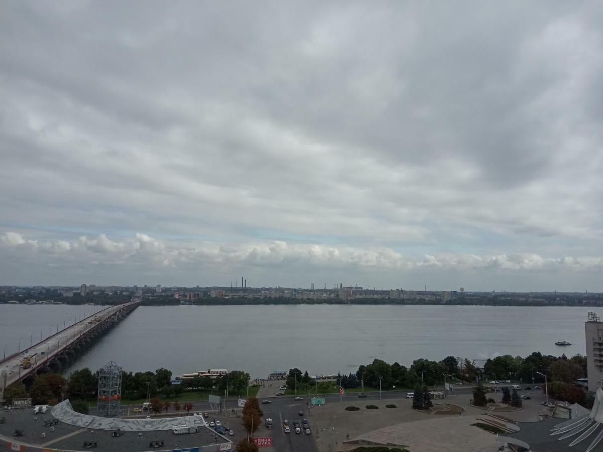 Most City Riverview Dnjepropetovsk Buitenkant foto
